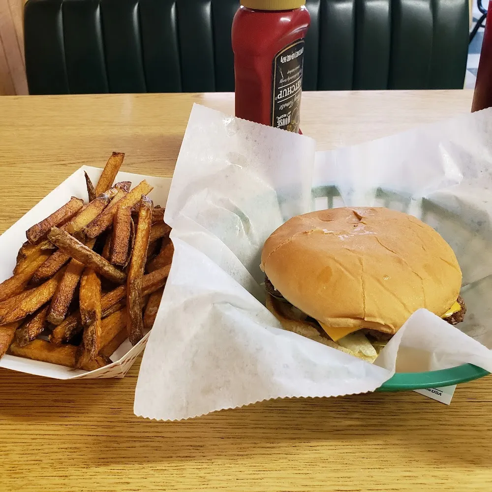 Cheeseburger and Fries